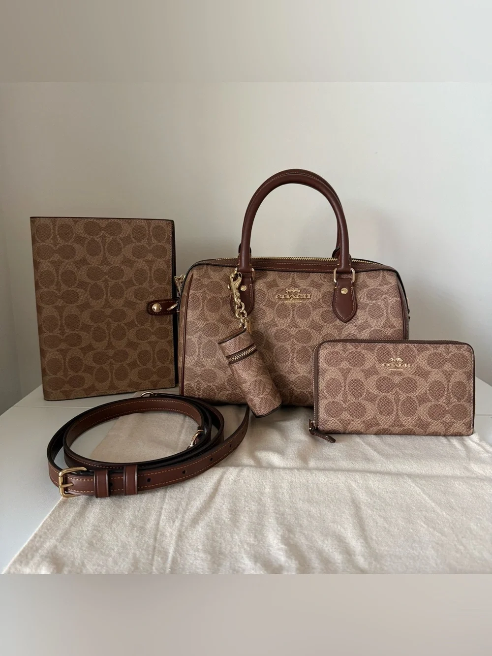 Coach Tan Signature Rowan w/matching accessories. - Picture 1 of 16